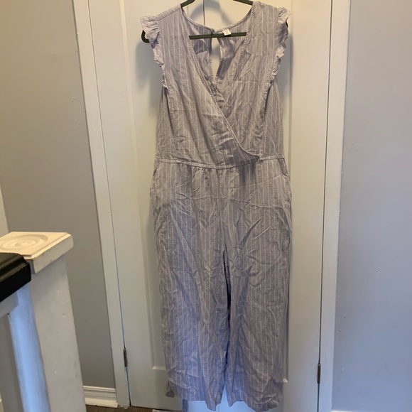 Old Navy Striped Jumpsuit - Picture 1 of 3